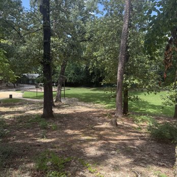 Emily Douglas Dog Park - Dog Parks Near Me - Columbia, South Carolina Emily Douglas Dog Park - Dog Parks Near Me - Columbia, South Carolina