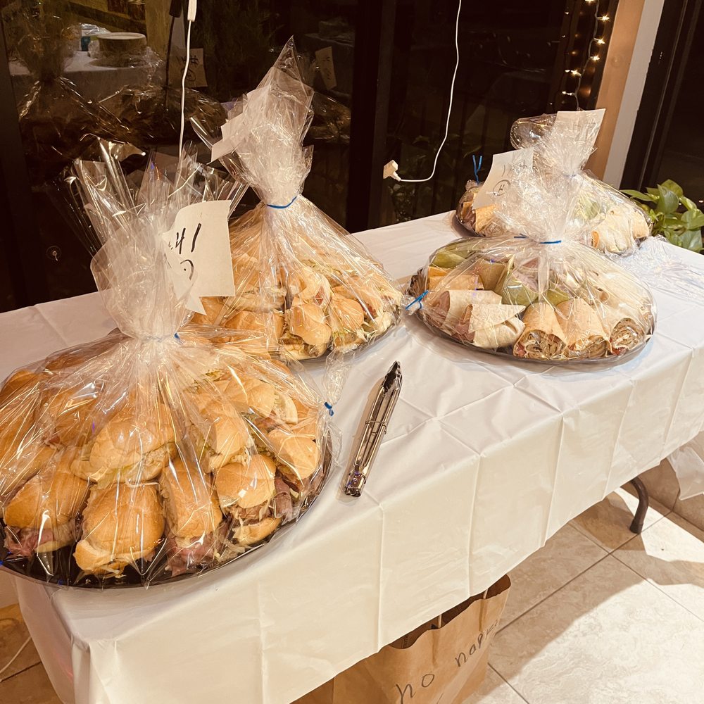 Bassett Caterers - Delicious sandwiches and wraps! - Caterers Near Me - Brooklyn, New York Bassett Caterers - Delicious sandwiches and wraps! - Caterers Near Me - Brooklyn, New York