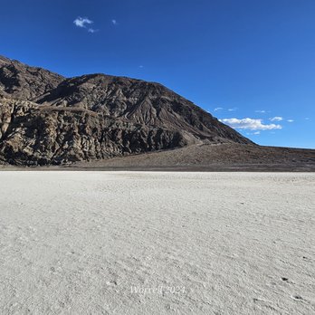 Badwater Basin - Stunning views - Landmarks & Historical Buildings Near Me - Death Valley, California