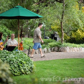 Briar Patch Inn - Creekside courtyard - Bed & Breakfast Near Me - Sedona, Arizona