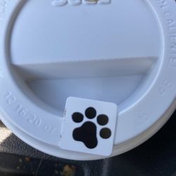 Cabin Coffee - Cute paw print drink stopper.