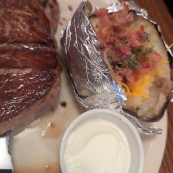 Niemerg's Steakhouse - Steakhouses Near Me - Effingham, Illinois