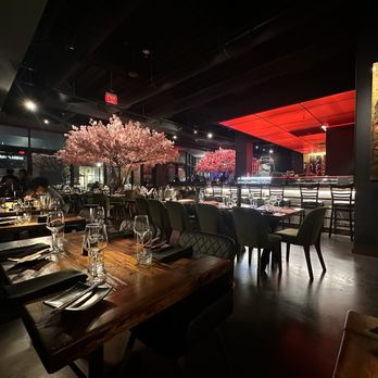 Wu Zhao - Stunning decor - Asian Fusion Near Me - Bentonville, Arkansas Wu Zhao - Stunning decor - Asian Fusion Near Me - Bentonville, Arkansas