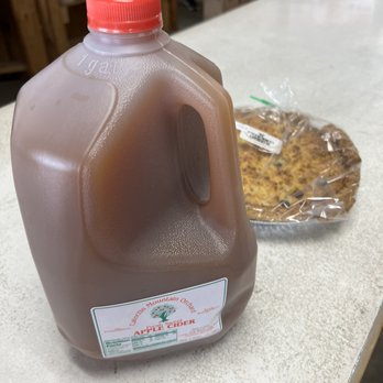Catoctin Mountain Orchard - Apple Cider and Blueberry Lemon Buckle Pie - Fruits & Veggies Near Me - Thurmont, Maryland Catoctin Mountain Orchard - Apple Cider and Blueberry Lemon Buckle Pie - Fruits & Veggies Near Me - Thurmont, Maryland