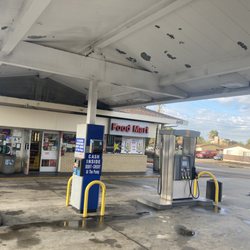 C& R Gas & Food Mart