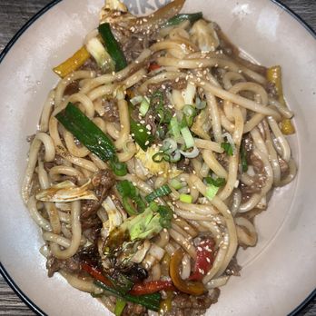 Hako - beef yaki udon - Sushi Bars Near Me - Irvine, California
