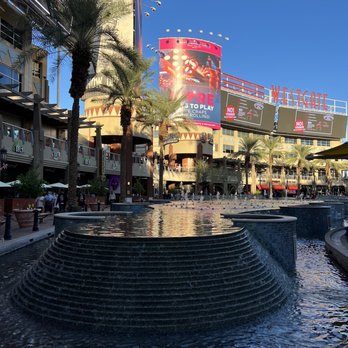 Westgate Entertainment District - Shopping Centers Near Me - Glendale, Arizona