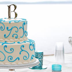 Mickey's Cakes & Sweets - 2-layer small wedding cake