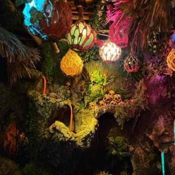 Hugman's Oasis - Jungle decor - Tiki Bars Near Me - San Antonio, Texas Hugman's Oasis - Jungle decor - Tiki Bars Near Me - San Antonio, Texas