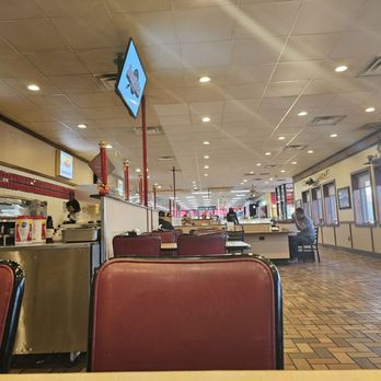 Iron Skillet - American Near Me - Knoxville, Tennessee