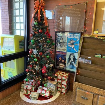 Skeeter Mountain Rest Area - decorations - Rest Stops Near Me - Grayville, Illinois