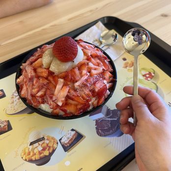 Sulbing Cafe - Strawberry Sulbing. - Cafes Near Me - Mountain View, California