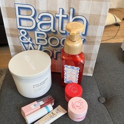 Bath & Body Works