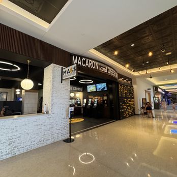 Kalahari Resorts - Mac's macaroni and cheese - Resorts Near Me - Round Rock, Texas