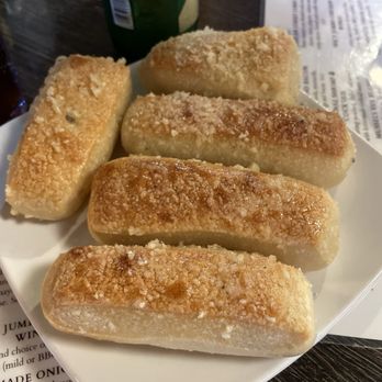 Red White & Brew - Garlic Rolls - American Near Me - Mesa, Arizona Red White & Brew - Garlic Rolls - American Near Me - Mesa, Arizona