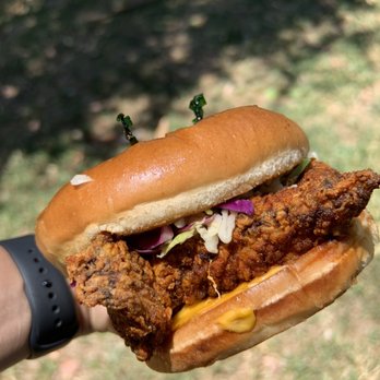 Baba's Hot Chicken - Spicy Chicken Sandwich - Chicken Shop Near Me - Riverside, California