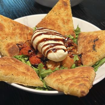 Tievoli Pizza Bar - B and B - Pizza Near Me - Palatine, Illinois Tievoli Pizza Bar - B and B - Pizza Near Me - Palatine, Illinois