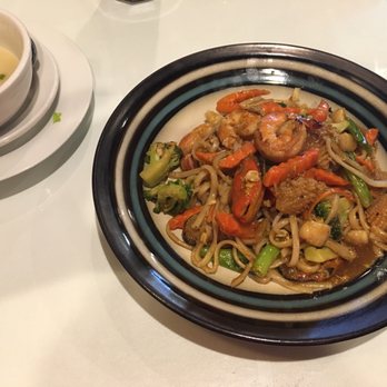 Thai Silver Spoon - Drunken woman with seafood - Thai Near Me - Springboro, Ohio Thai Silver Spoon - Drunken woman with seafood - Thai Near Me - Springboro, Ohio