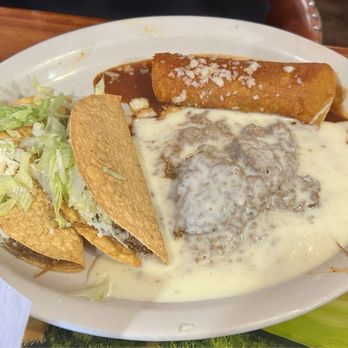 Romo’s Mexican Restaurant - combination lunch with tacos and enchilada - Mexican Near Me - Cookeville, Tennessee Romo’s Mexican Restaurant - combination lunch with tacos and enchilada - Mexican Near Me - Cookeville, Tennessee