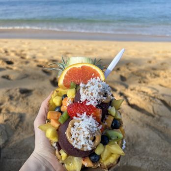 Maui Fruit Ninja - Acai in a pineapple bowl - Acai Bowls Near Me - Lahaina, Hawaii Maui Fruit Ninja - Acai in a pineapple bowl - Acai Bowls Near Me - Lahaina, Hawaii