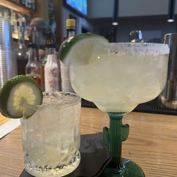 Matador - Classic Margarita and a margarita with 7 luegas - Mexican Near Me - San Francisco, California Matador - Classic Margarita and a margarita with 7 luegas - Mexican Near Me - San Francisco, California