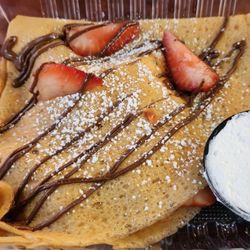 Crepes de Paris - Strawberry Nutella minutes the banana