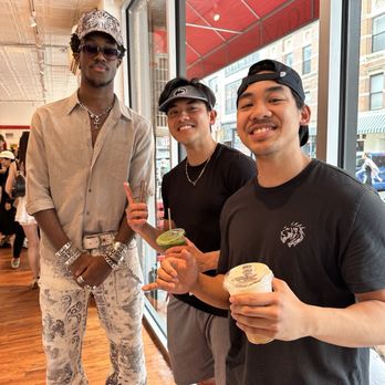 Le Gaz - Inside with Wis - Coffee & Tea Near Me - New York, New York Le Gaz - Inside with Wis - Coffee & Tea Near Me - New York, New York