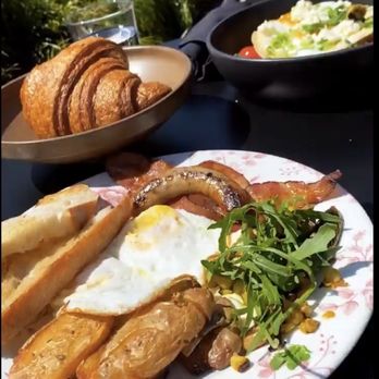Charmaine’s - Butter croissant, the proper breakfast, hue is rancheros - Lounges Near Me - San Francisco, California Charmaine’s - Butter croissant, the proper breakfast, hue is rancheros - Lounges Near Me - San Francisco, California
