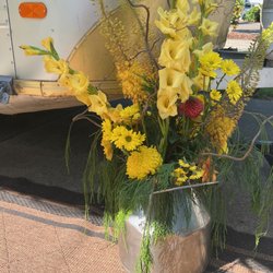 Heaven Scent Flowers And Gifts - Camper flowers custom made