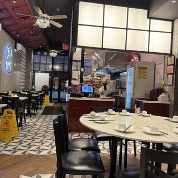 Moon Kee - Cantonese Near Me - New York, New York Moon Kee - Cantonese Near Me - New York, New York