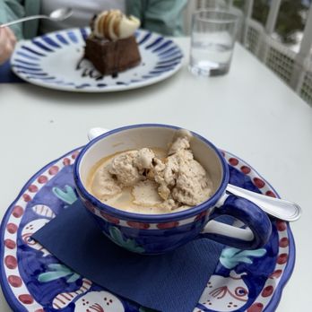 Posides - Hazelnut affogato - Cafes Near Me - Positano, SA Posides - Hazelnut affogato - Cafes Near Me - Positano, SA