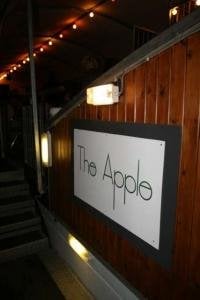 The Apple by null