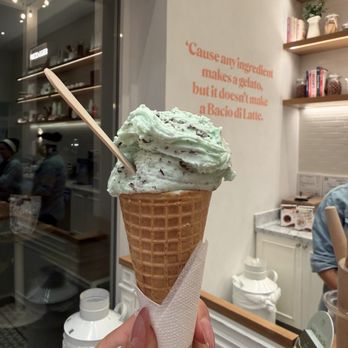 Bacio Di Latte - Mint Chip - Ice Cream & Frozen Yogurt Near Me - San Jose, California