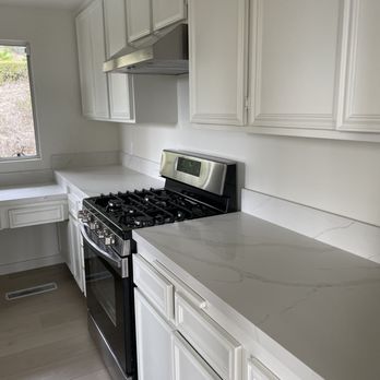 DLK Construction - HOLLYWOOD HILLS ADU KITCHEN REMODELING - General Contractors Near Me - Los Angeles, California DLK Construction - HOLLYWOOD HILLS ADU KITCHEN REMODELING - General Contractors Near Me - Los Angeles, California