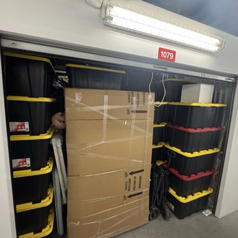Reyes Moving Services - Movers Near Me Reyes Moving Services - Movers Near Me