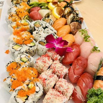 Sushi-Zen - Signature Combo Platter 135 dollars - Japanese Near Me - Arlington, Virginia