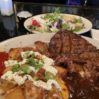 Bistro Byronz - Wine Bars Near Me - Mandeville, Louisiana
