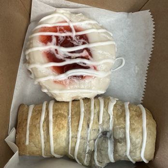 Vegan Delights - Miramar - Strawberry cheese pastry & blueberry pastry - Bakeries Near Me - Miramar, Florida Vegan Delights - Miramar - Strawberry cheese pastry & blueberry pastry - Bakeries Near Me - Miramar, Florida
