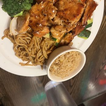 Fancy Q Sushi & Thai - Lunch portion chicken hibachi - Sushi Bars Near Me - Apopka, Florida
