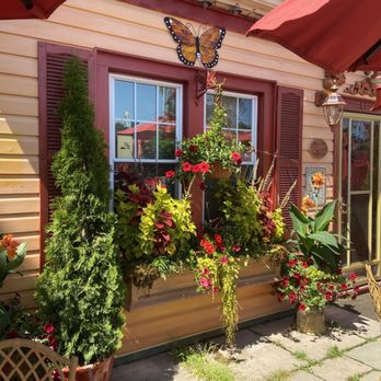 Chocolates Etc - Our patio - Chocolatiers & Shops Near Me - St Catharines, Ontario