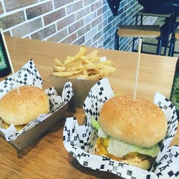 Barry's Burgers - Absolutely amazing burgers! Highly recommend - Burgers Near Me - Semaphore, SA Barry's Burgers - Absolutely amazing burgers! Highly recommend - Burgers Near Me - Semaphore, SA