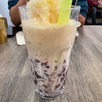 Gold Spring - Red Bean ice cream drink - Hong Kong Style Cafe Near Me - Markham, Ontario