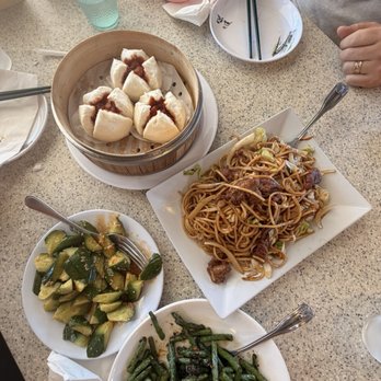 Kung Fu Noodle - Char siu bao, Beef chow mein, Cucumber Salad, and green String bean with garlic - Dim Sum Near Me - Vista, California