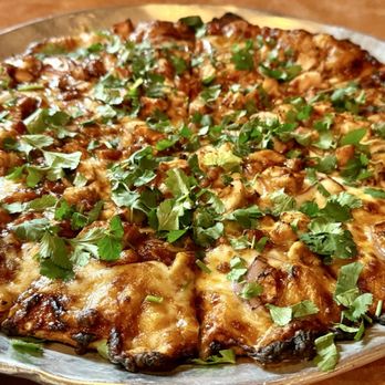 Toppers Pizza Place - BBQ chicken - Pizza Near Me - Thousand Oaks, California Toppers Pizza Place - BBQ chicken - Pizza Near Me - Thousand Oaks, California