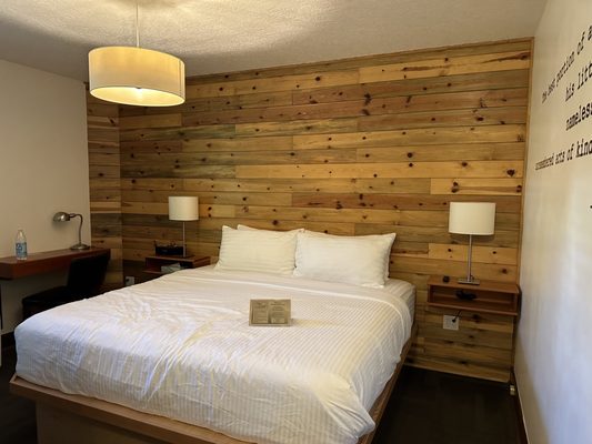 Inn of the White Salmon by null