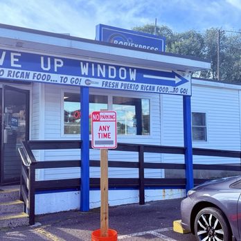 Boriexpress - Entrance - Pop-Up Restaurants Near Me - New Britain, Connecticut