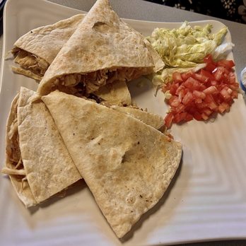 The Comfy Belly - Chicken quesadilla - Bars Near Me - Virginia Beach, Virginia