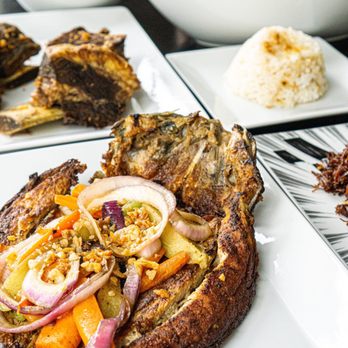 Gerry's Grill - The delicious spread for our date night in. nstagram: @Absofreakinglutelyyummy - Filipino Near Me - Houston, Texas Gerry's Grill - The delicious spread for our date night in. nstagram: @Absofreakinglutelyyummy - Filipino Near Me - Houston, Texas