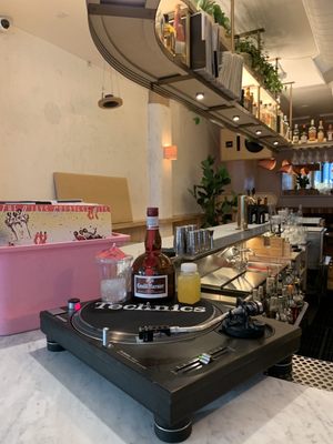 Bohemien Bar by null