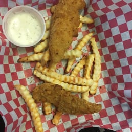 Chicken strips and fries.... Bland, no seasoning, ranch doesn't help it :/